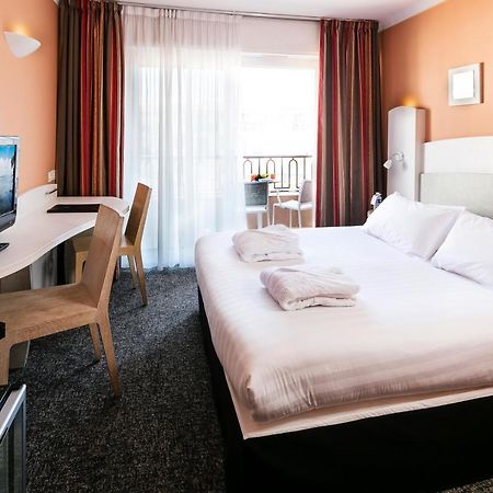 Best Western Astoria Juan-les-Pins Esterno foto