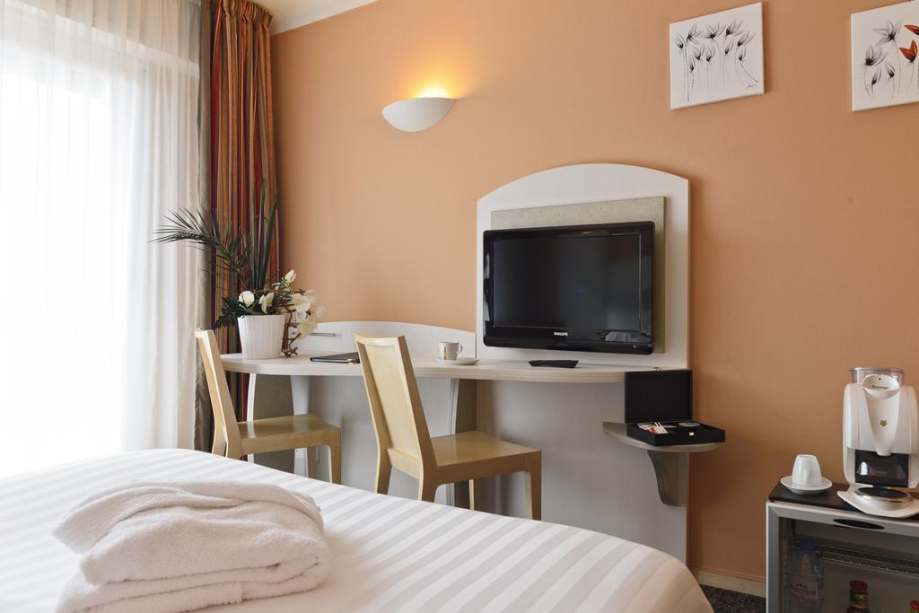 Best Western Astoria Juan-les-Pins Esterno foto